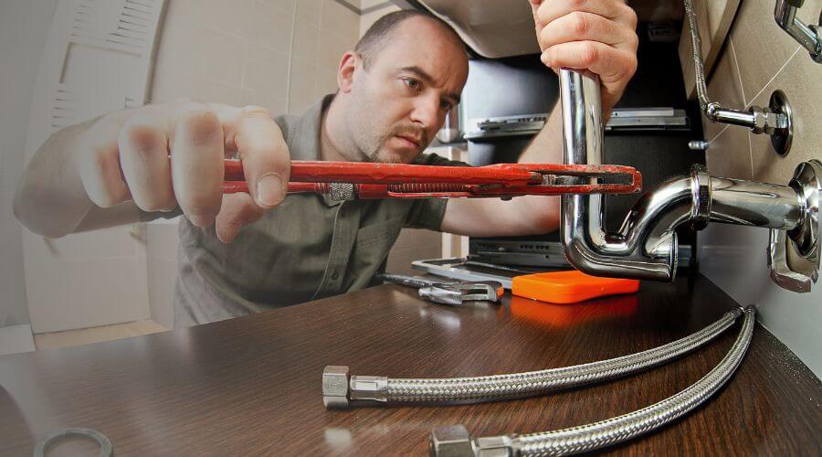 Expert burst pipe repair services in Little Falls, MN